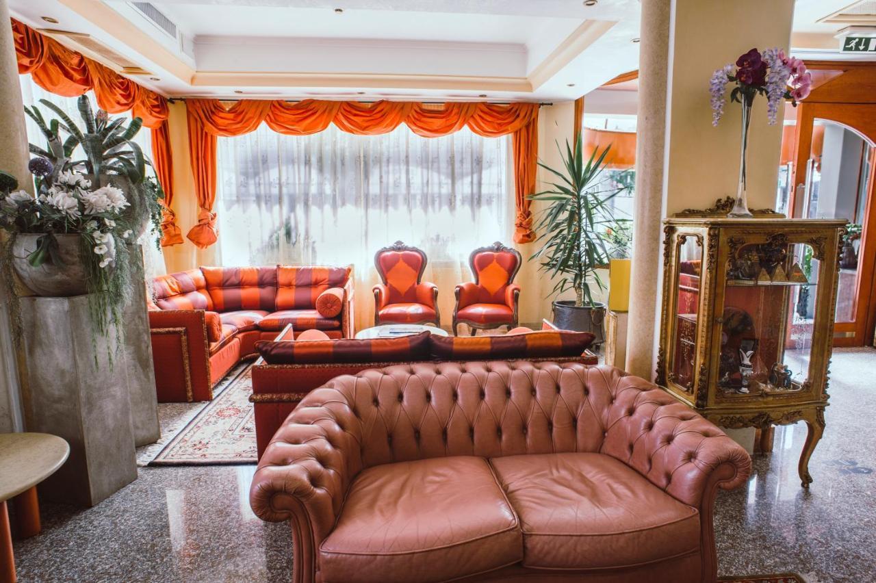 Hotel Margherita Лидо-ди-Езоло Экстерьер фото