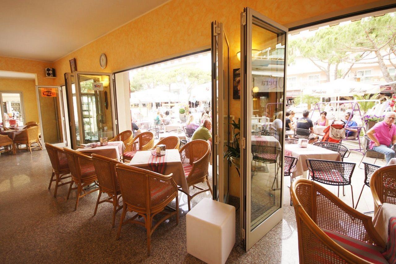 Hotel Margherita Лидо-ди-Езоло Экстерьер фото