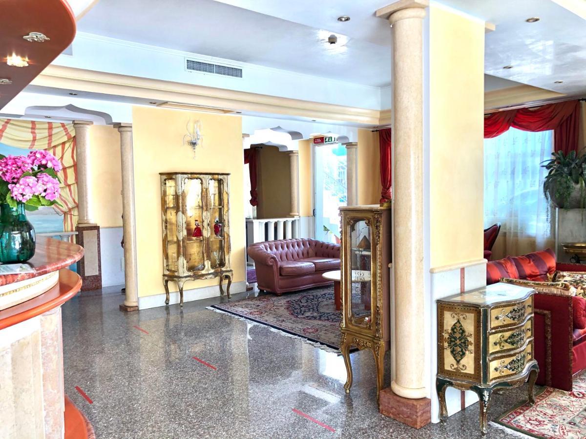 Hotel Margherita Лидо-ди-Езоло Экстерьер фото